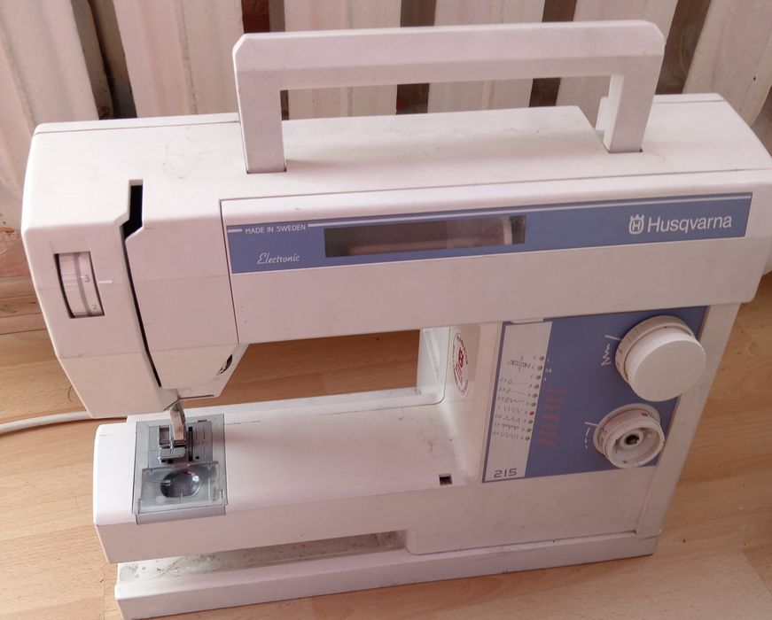Na sprzedaż: Maszyna do szycia Husqvarna 215 ElectronicNa sprzedaż: Maszyna do szycia Husqvarna 215 Electronic
​Mam do zaoferowania niezawodną, szwedz