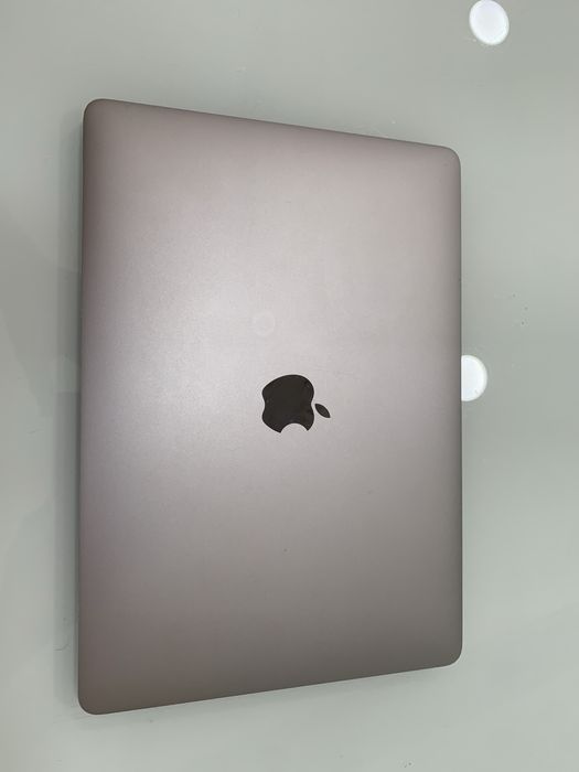 Macbook Pro 13 2019 intel i5 16GB RAM 256GB SSD Garantia