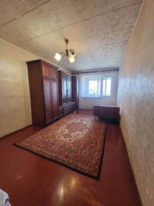 Продам 2-кімнатну квартиру на Ленпоселку - укомплектовану!