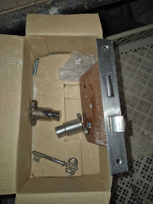 Fechaduras Embutir Pistão Teicocil 730 Asa Inox – Novas
