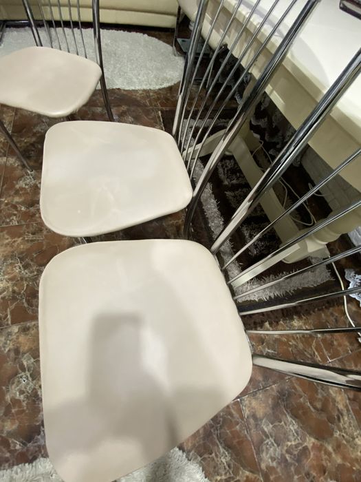 Стільці стула  кухонні