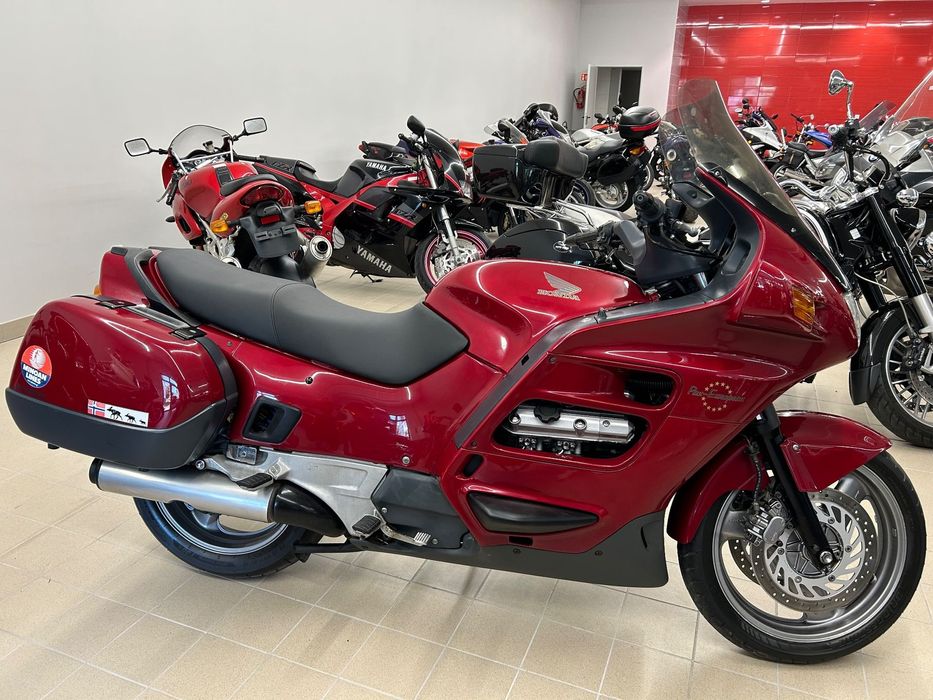 Honda ST IDEALNA Honda ST 1100 Pan European ORYGINAŁ LAKIER i PRZEBIEG 77947km