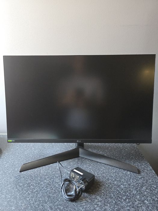 Monitor Gaming LG UltraGear 27" 144Hz IPS - Muito Bem Conservado"
