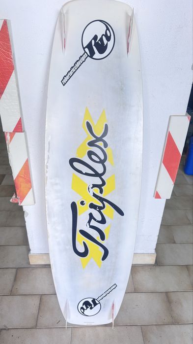 Prancha de Kitesurf RRD Triplex  128x 36