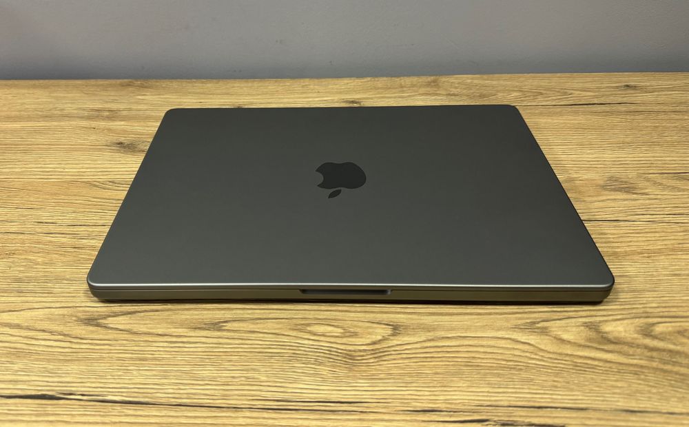 MacBook PRO 14 M1 MAX 10 CPU/ 32 GPU/ 64 RAM/ 2TB Space Gray