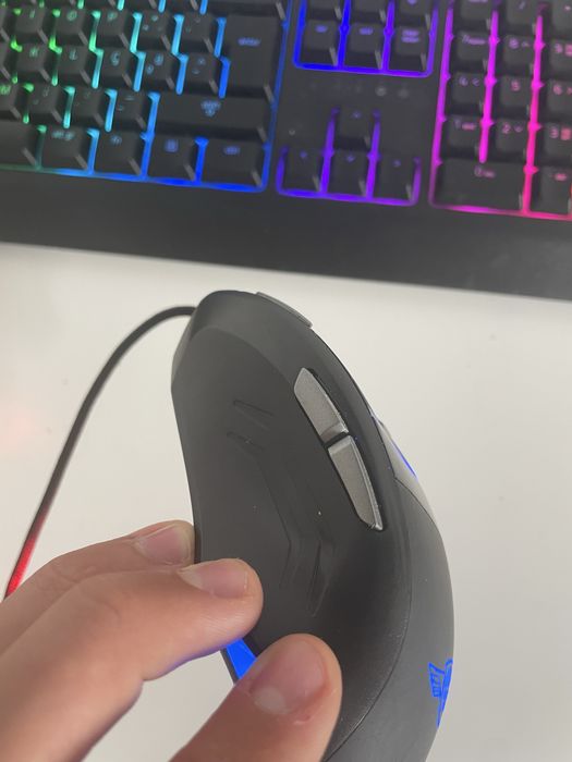 Razer keyboard and gaming mouse64553239716099123