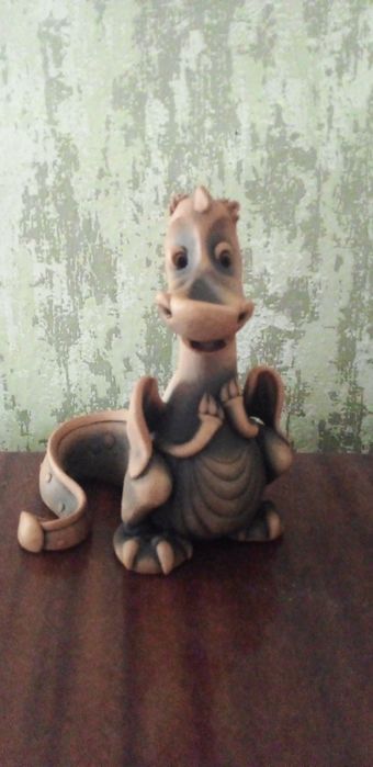 Продам нову статуетку дракона