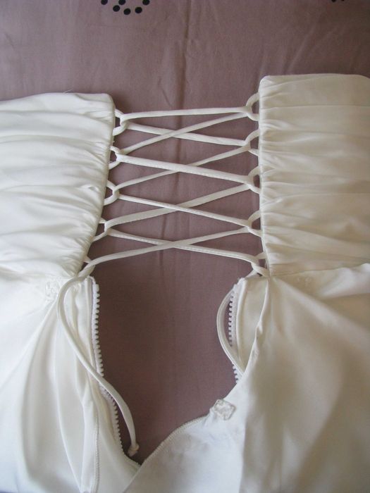 Продам своё свадебное платье,  по цене ткани