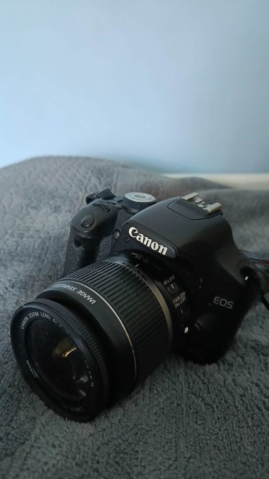 Canon EOS 500D + Canon 18-55mm