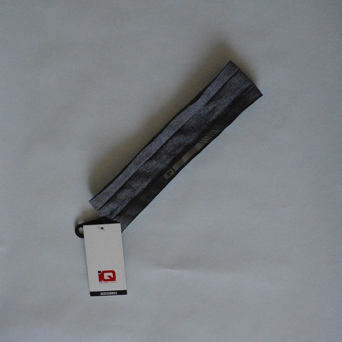 Opaska do włosów na głowę czoło do biegania IQ Keep Cross the line fioletowa