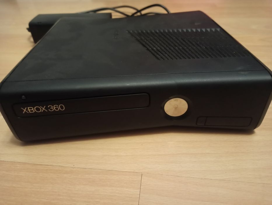 Xbox 360 slim + zasilacz