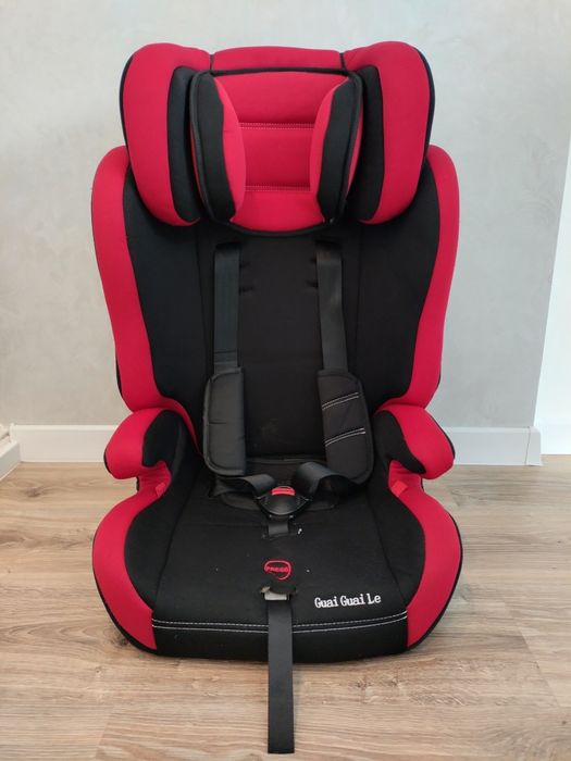 Автокрісло для дитини від 1 року