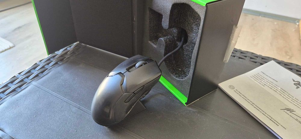 Razer Viper Ultimate Wireless + Charging Dock (Com Caixa Original)