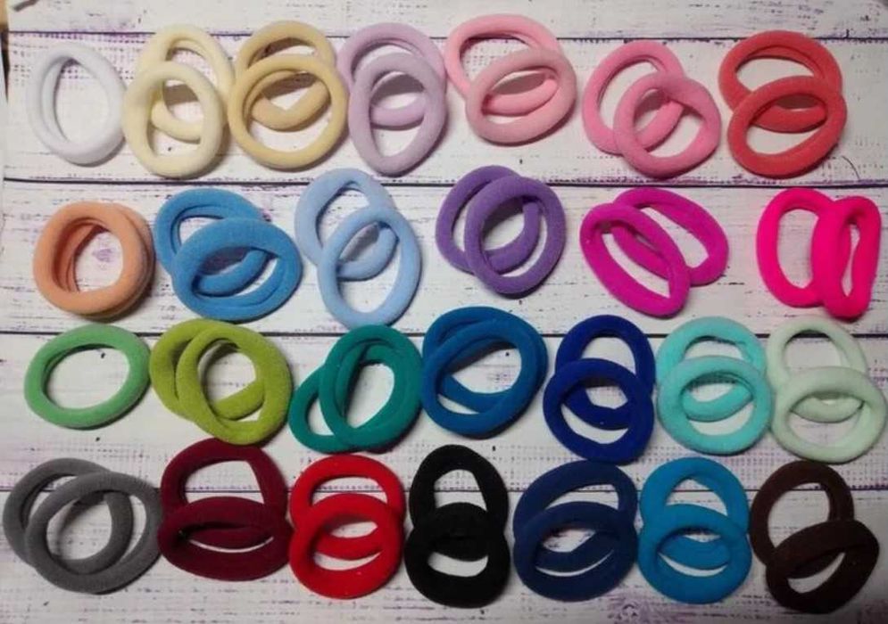 Резинки для волос. Диаметр 4 см. Цена за 1 шт Много цветов