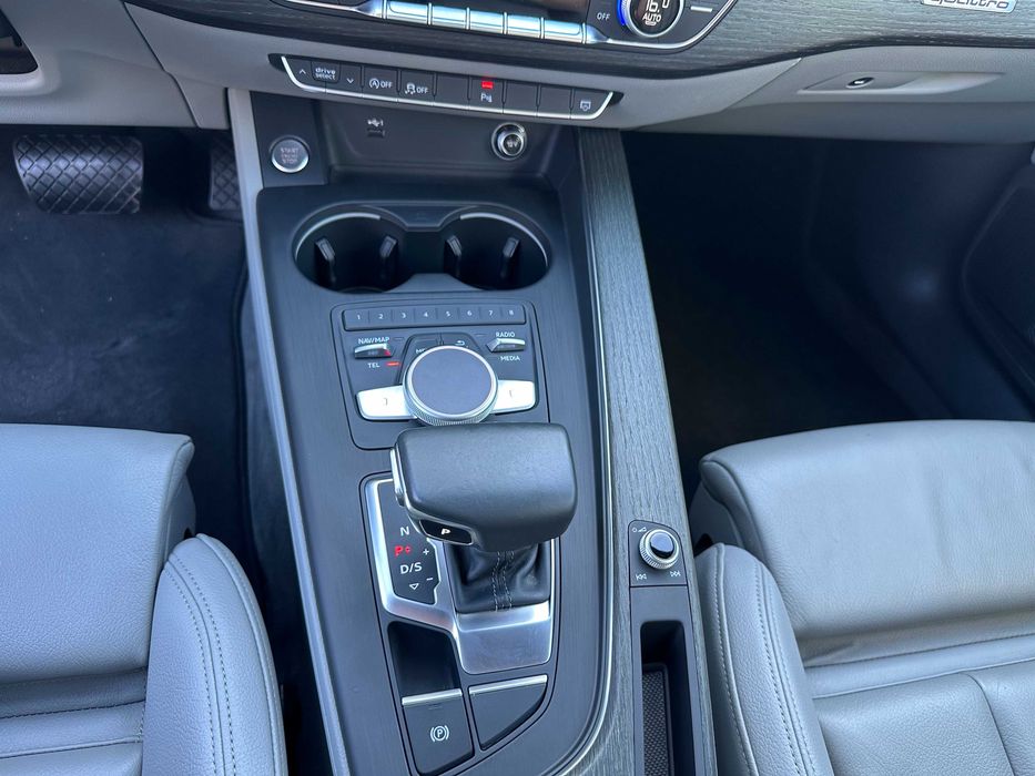 Audi A4 B9 • S line • Quattro • 2.0 TFSI • 2018 рік • Virtual Cockpit