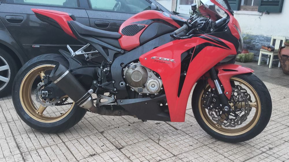 Honda cbr 1000 rr