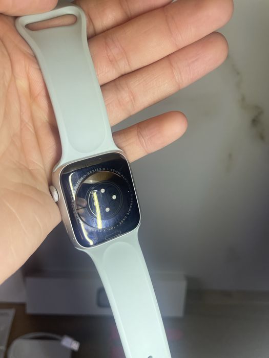 Apple Watch Series 8 45 mm GPS ZESTAW