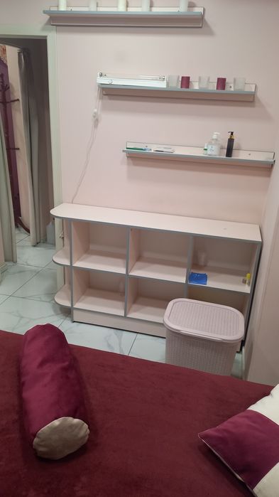 Продается салон красоты в центре города.