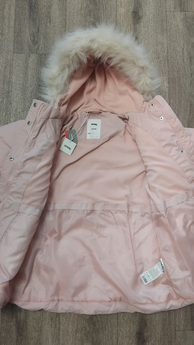 Продам НОВУ, модну та красиву  ДИТЯЧУ КУРТКУ для дівчинки (весна).