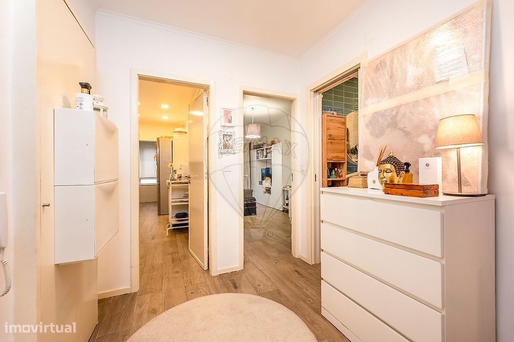 Apartamento T2 para venda — Carnaxide E Queijas, Lisboa