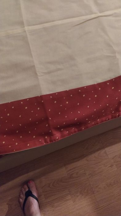 Edredom,almofadas,rolos e estore