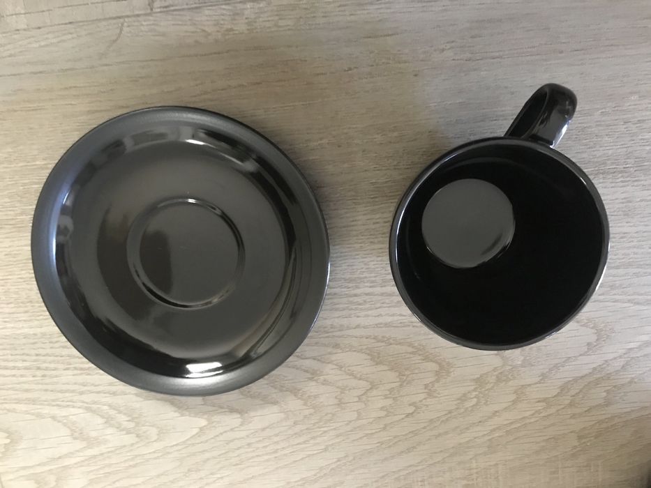 serviço de café em louça preta