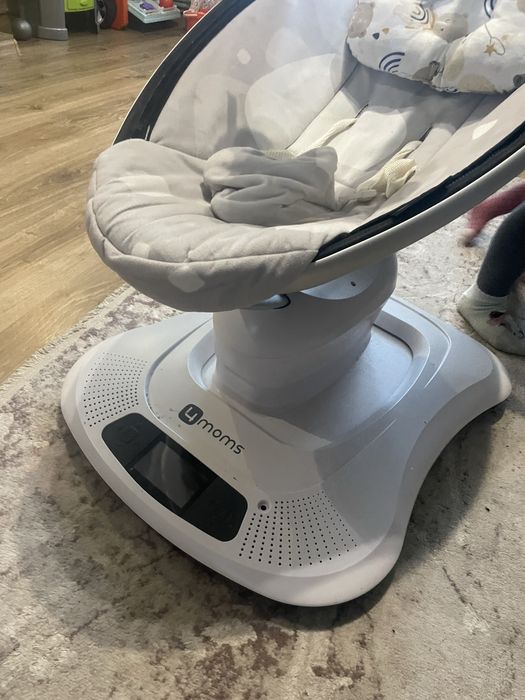 Закачуючий центр 4moms