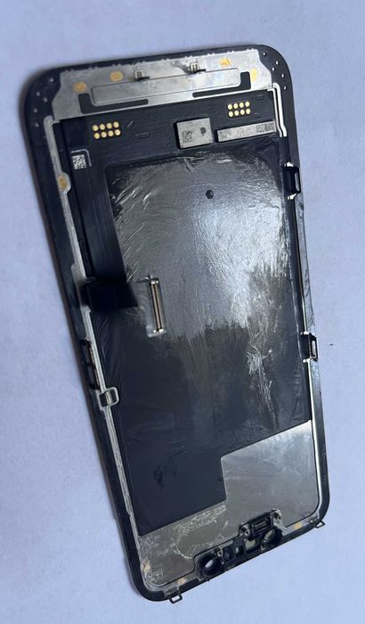 Uszkodzony oryginalny ekran iPhone 13mini