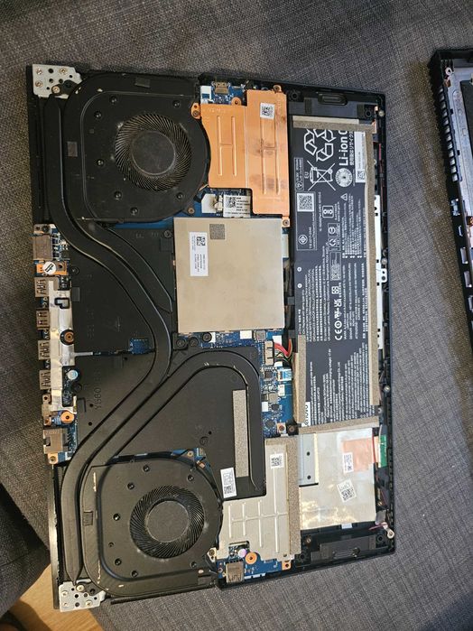 Portátil Gamer Lenovo Legion 5 15ITH6H - Avariado para Peças ou Reparo