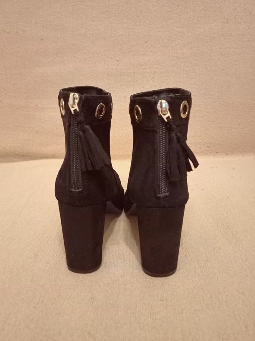 Buty kozaki firmy PEACOCKS roz. EU 41  warto !!