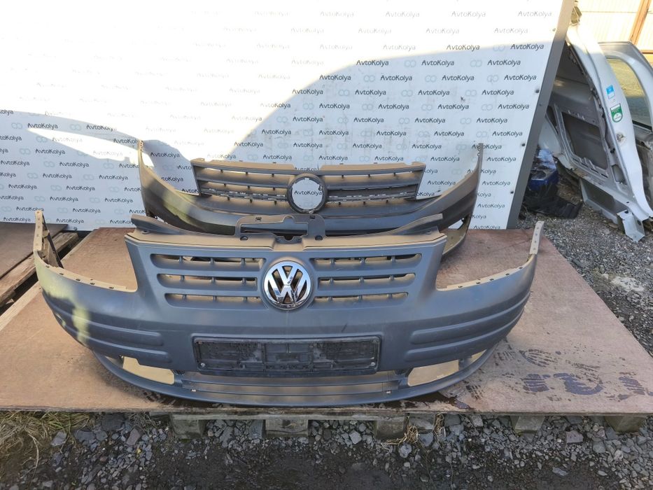 Бампер передній VW Caddy T5 T6  Touran Golf SpaceFox Crafter