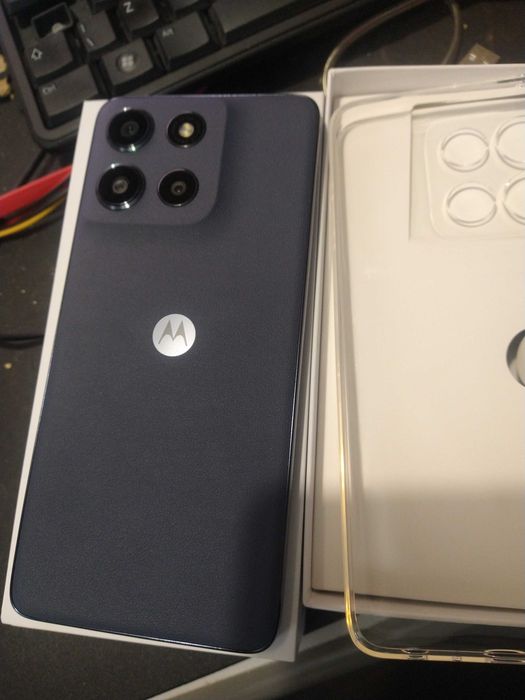 smartfon moto g56 5g 8gb/256gb  nowy gwarancja