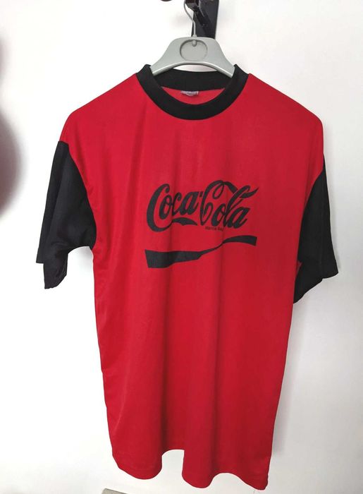 Roupa - Camisola Coca-Cola M 5 Campeonato Cola Preta Vermelha Futebol