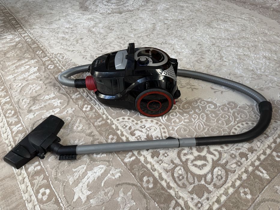 Пилосос Bosch Easyy'y ProPower  Модель (E-Nr): BGS2UPWER1 / 11- контейнер для пилу(без мішка)