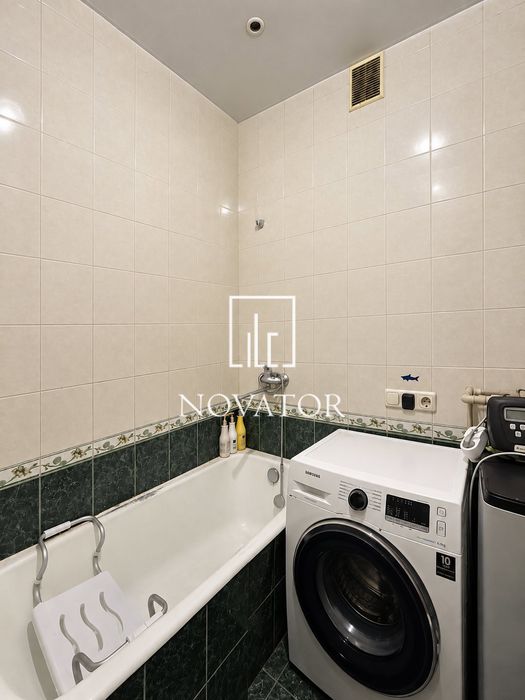 Продам 2-Кімнатну квартиру з доглянутим ремонтом,Київ,10хв до м.Берестейська,централізоване опалення,поруч парк Нивки,в будинку є Укриття, Без Комісії