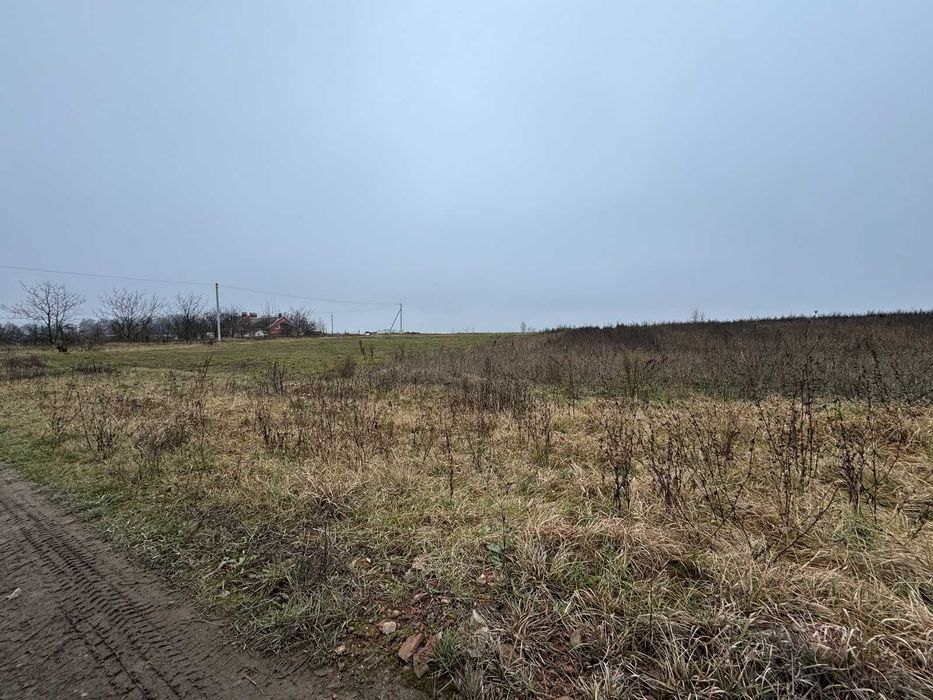 Продаж земельної ділянки під житлову забудову