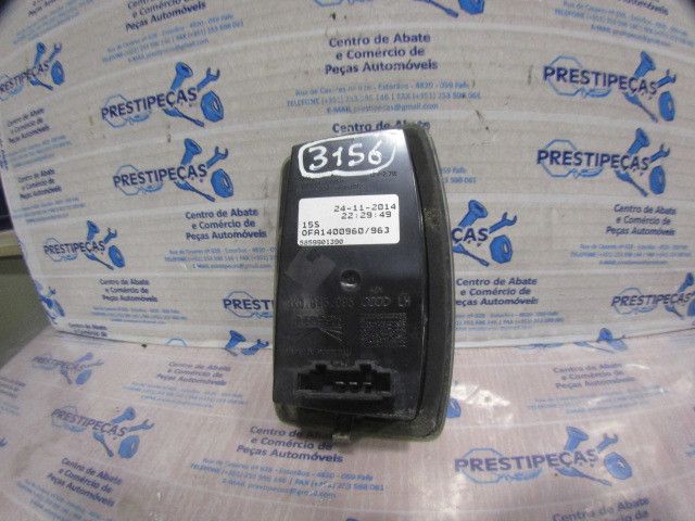 Farolim esquerdo AUDI A1 Sportback (8XA, 8XF)
