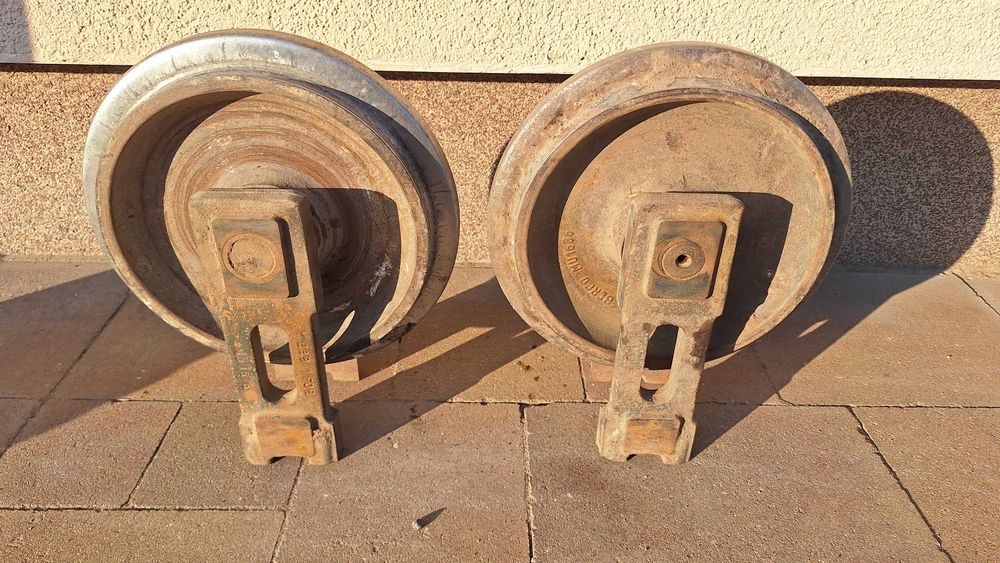 Koło napinające do koparki Volvo Case Neuson Caterpillar wysyłka koła