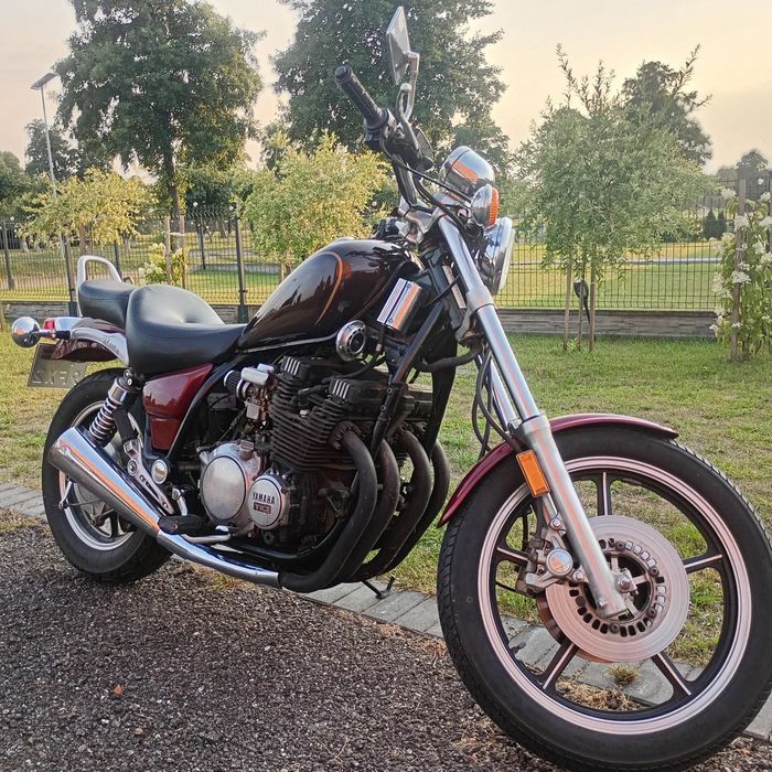 Yamaha Maxim YAMAHA Maxim XJ 700