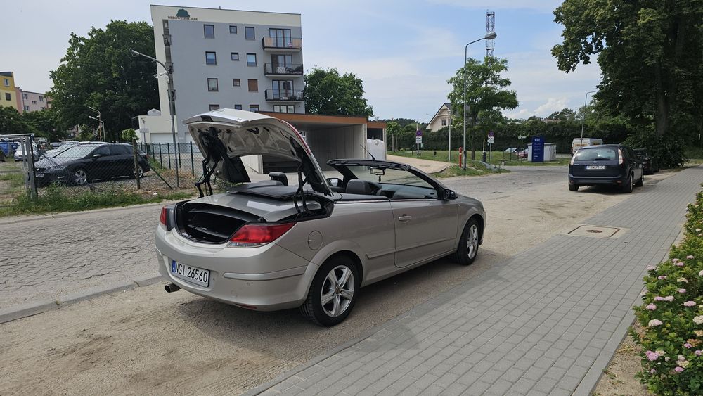 Opel Astra H twintop benzyna 140km