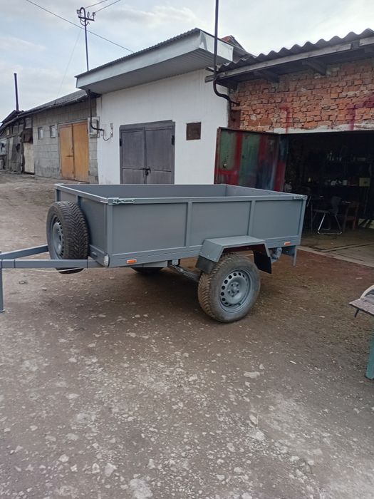 Легковий автопричіп