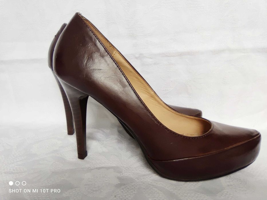Czółenka damskie Goodin szpilka brązowe 39
