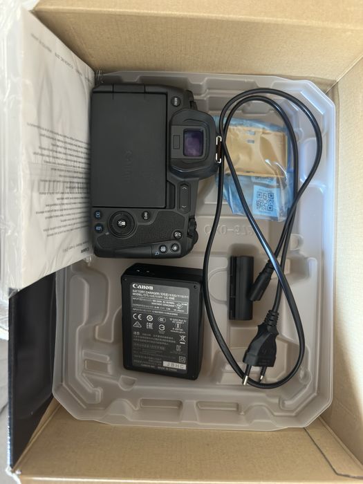 CANON R 30.1MP como nova sem um risco