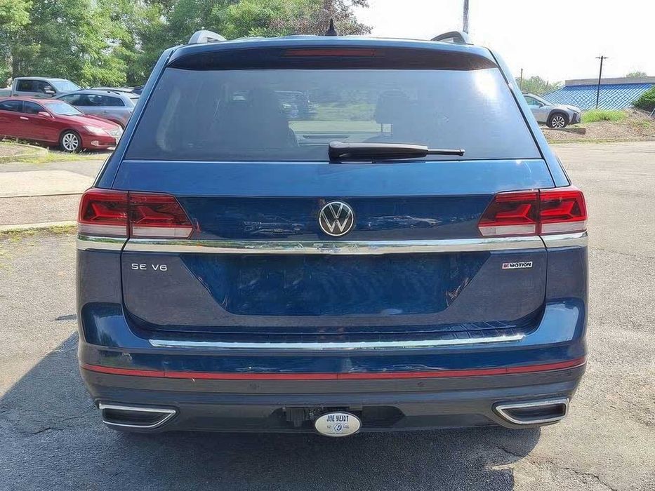 Volkswagen Atlas      2022