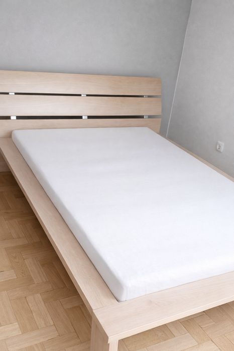 Łóżko/rama łóżka