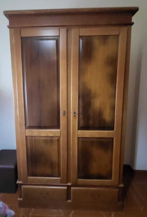 Guarda Roupa de Madeira