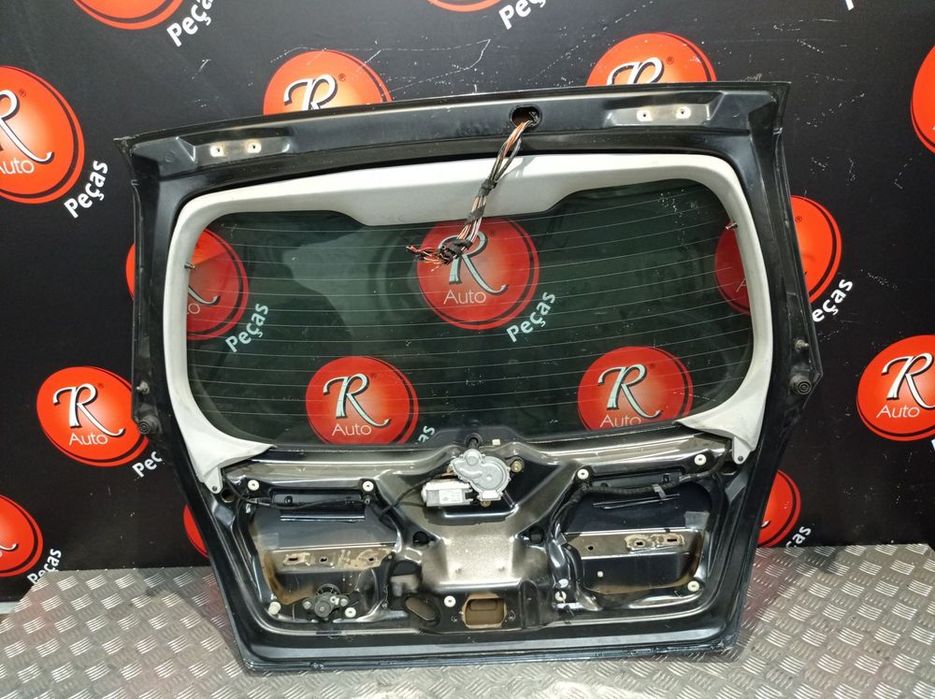 Tampa Da Mala Fiat Stilo (192_)