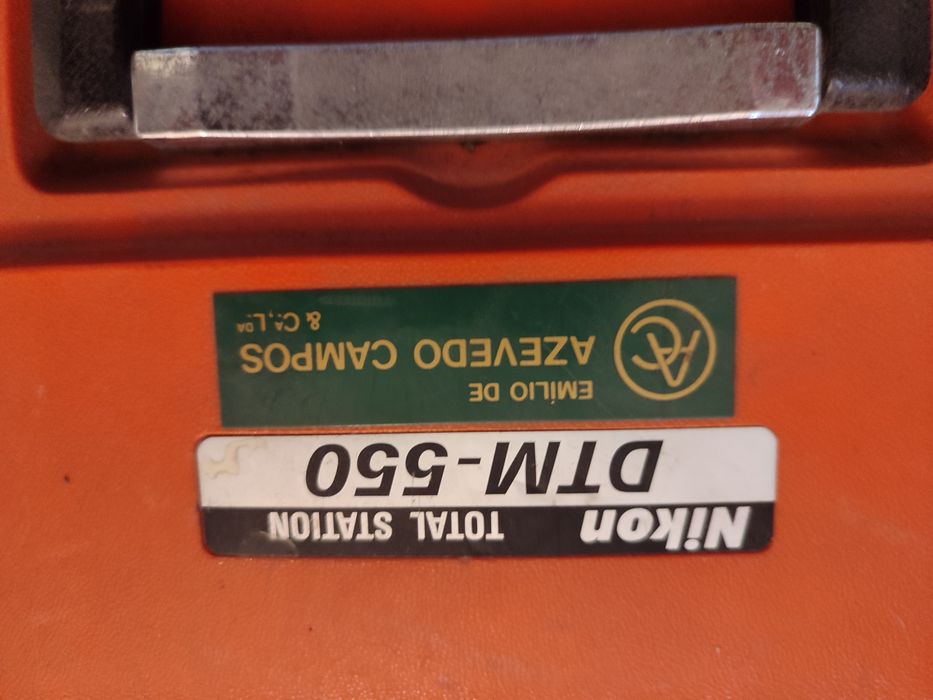 Estação Nikon DTM 550