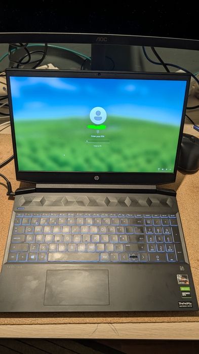 Portátil Gaming HP Pavilion 15 (15-ec2000) - 32GB RAM / Ryzen 5 / GTX 1650 / 144Hz