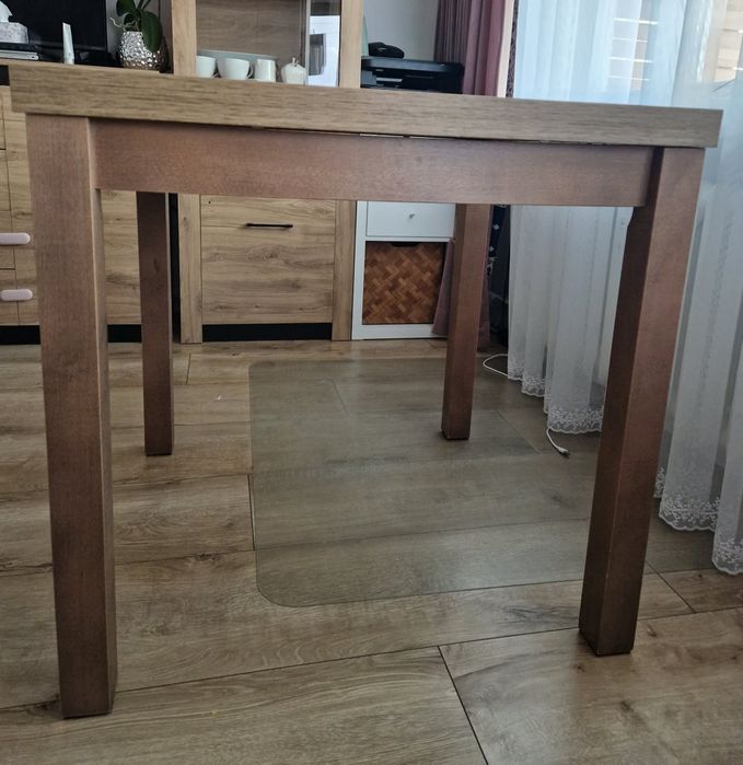 Sprzedam Stół 80 na 80 cm